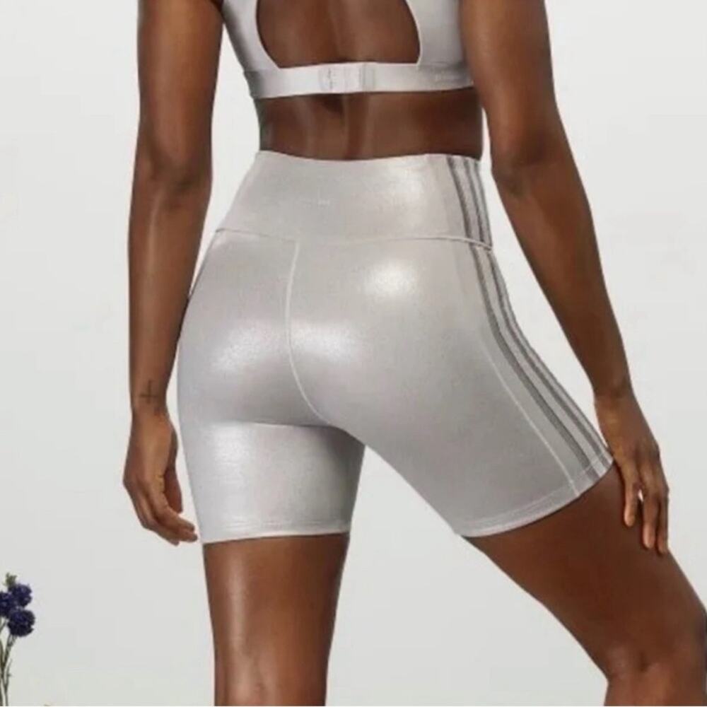 IVY PARK x Adidas Biker Short in Grey Silver Size SMALL - Picture 8 of 8